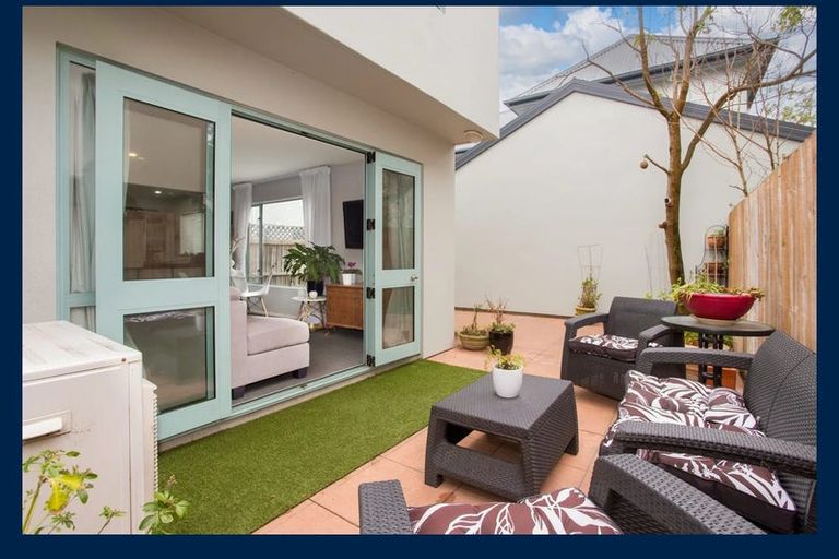 Photo of property in 5/19 Longley Place, Addington, Christchurch, 8024