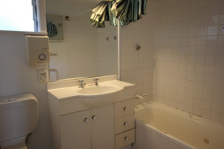Photo of property in 51a/1 Northboro Road, Belmont, Auckland, 0622