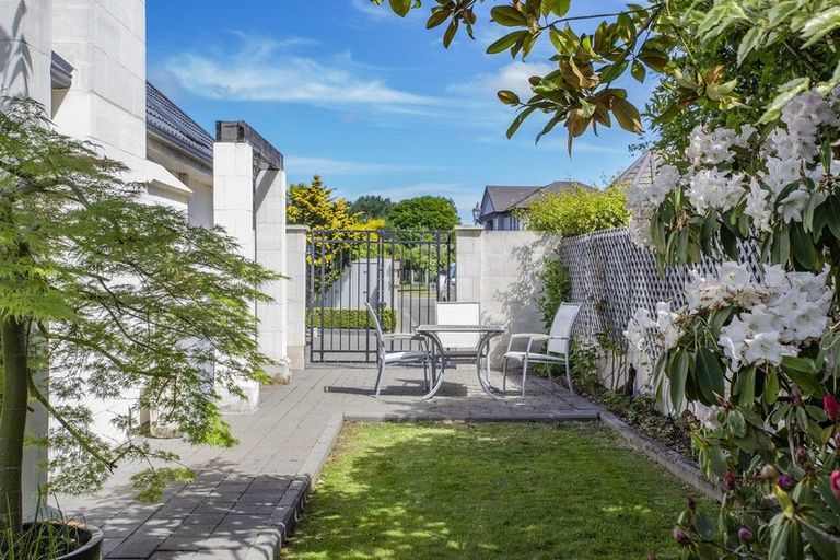 Photo of property in 6 Palazzo Lane, Riccarton, Christchurch, 8011