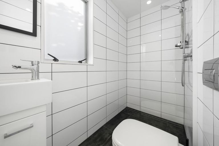 Photo of property in 172 Orangi Kaupapa Road, Northland, Wellington, 6012