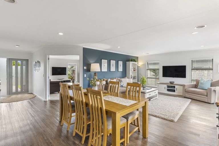 Photo of property in 39 Kotuku Drive, Paraparaumu Beach, Paraparaumu, 5032