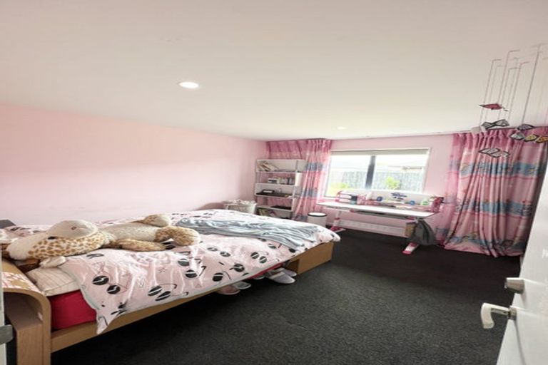 Photo of property in 34 Davaar Crescent, Broomfield, Christchurch, 8042