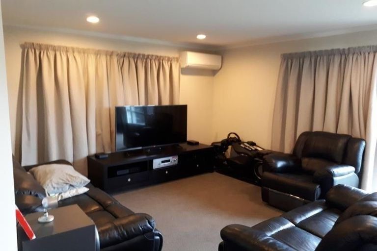 Photo of property in 49 Farnborough Way, Rolleston, 7615