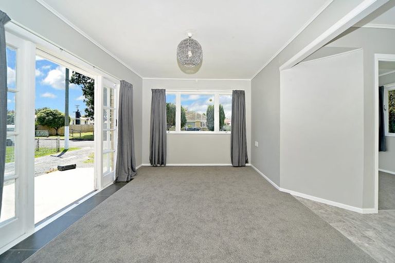 Photo of property in 5 Kerry Place, Papakura, 2110