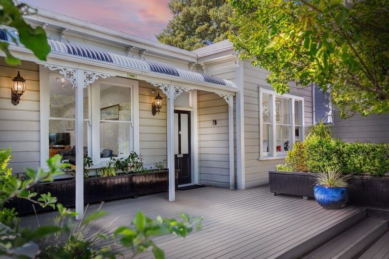 Photo of property in 141 Main Street, Greytown, 5712