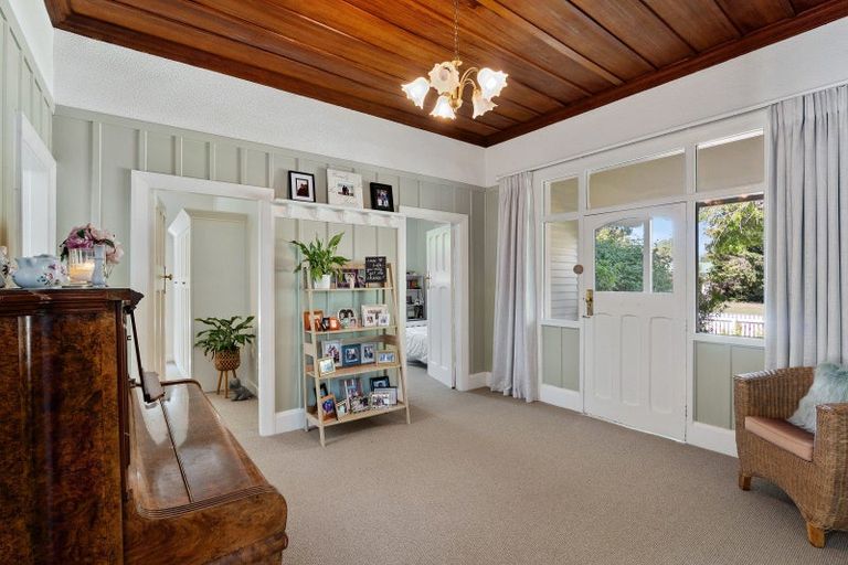 Photo of property in 6 Clinton Street, Darfield, 7510