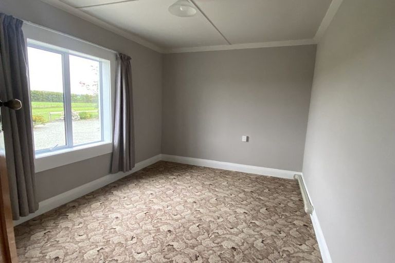 Photo of property in 92 Lady Barkly Road, Winton, 9782
