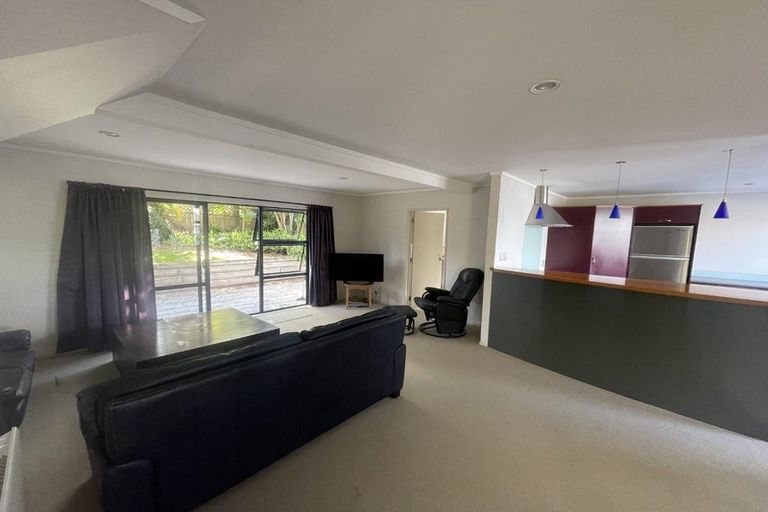 Photo of property in 4/6 City View Terrace, Birkenhead, Auckland, 0626