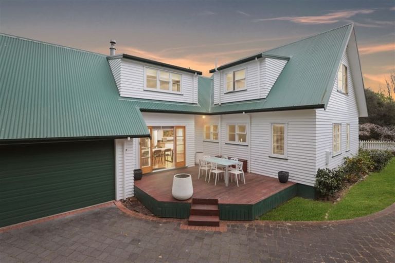 Photo of property in 1 Jellicoe Drive, Hamilton East, Hamilton, 3216