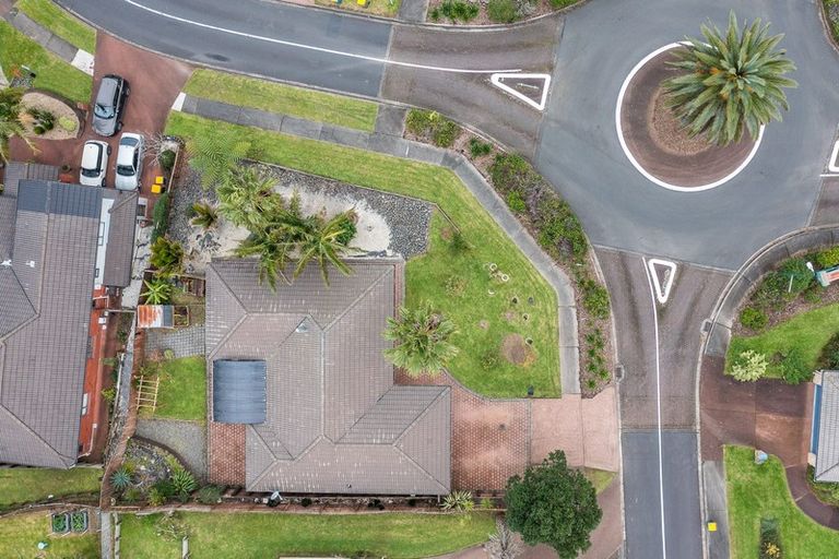 Photo of property in 1 San Diego Court, Henderson, Auckland, 0612