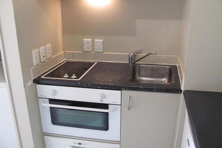 Photo of property in 4j/10 Crown Lynn Place, New Lynn, Auckland, 0600