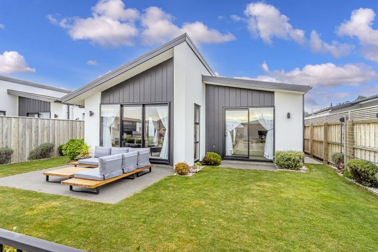 Photo of property in 15 Burrow Street, Rolleston, 7614