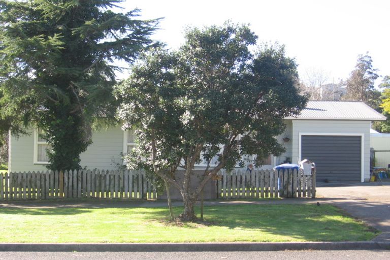 Photo of property in 27 Hodgson Street, Onerahi, Whangarei, 0110