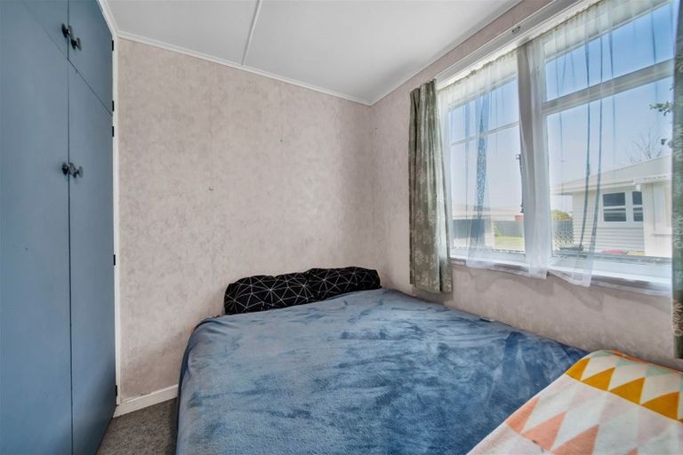 Photo of property in 7 Pacey Avenue, Hawera, 4610