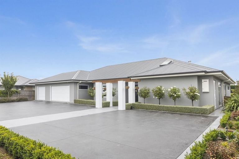 Photo of property in 14 Westburn Place, Prebbleton, 7604