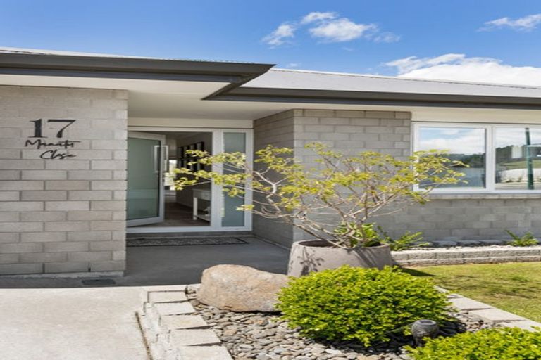 Photo of property in 17 Manatu Close, Whangamata, 3691