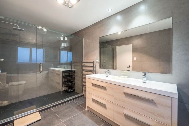 Photo of property in 216e Metcalfe Road, Ranui, Auckland, 0612