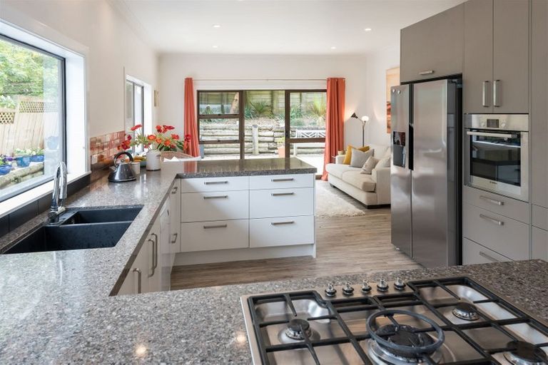 Photo of property in 22 Morrow Avenue, Bucklands Beach, Auckland, 2012