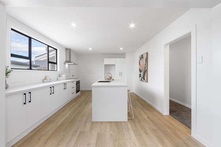 Photo of property in 1/381 Linwood Avenue, Bromley, Christchurch, 8062