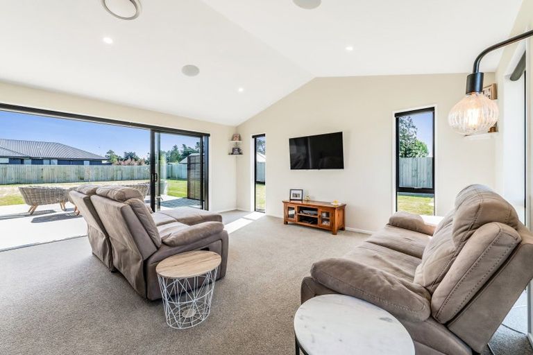 Photo of property in 3 Merino Crescent, Kirwee, 7571