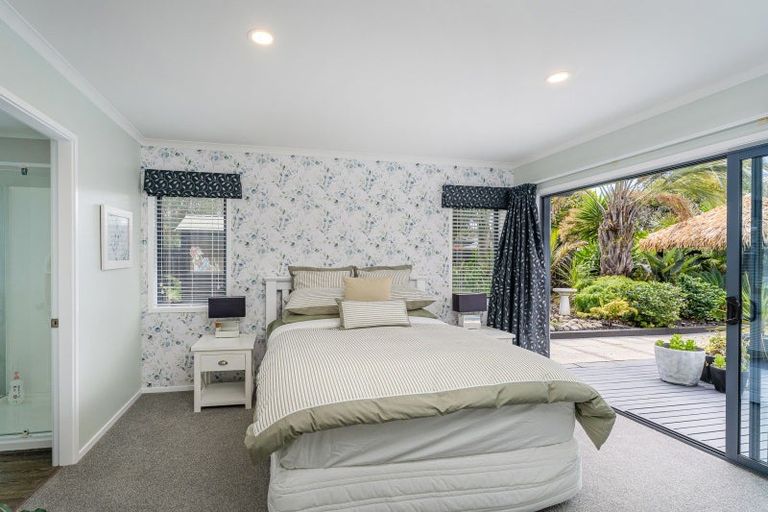 Photo of property in 31 Wells Place, Whitianga, 3510