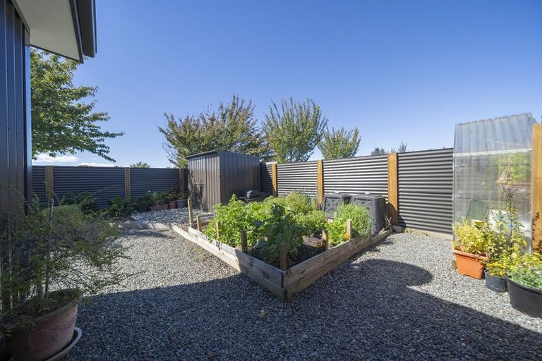 Photo of property in 37 Paton Place, Te Anau, 9600