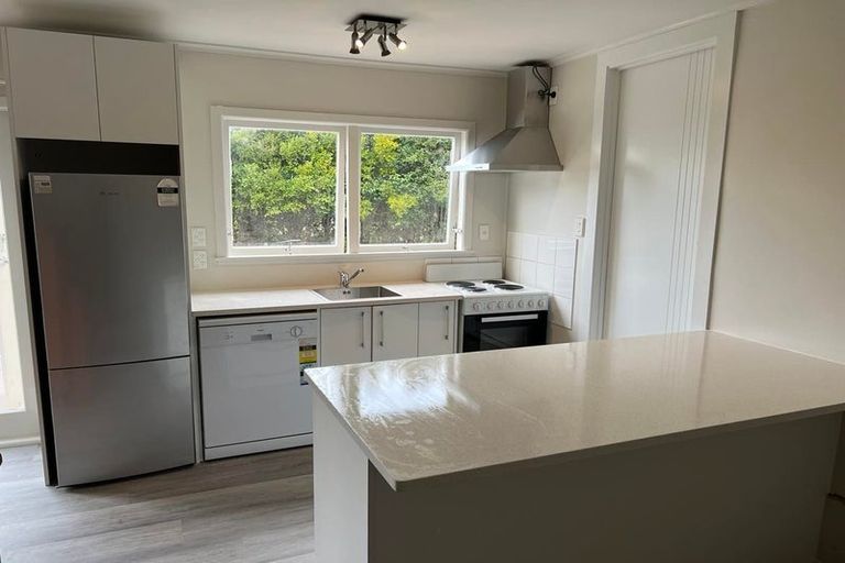 Photo of property in 45 Channel View Road, Campbells Bay, Auckland, 0630