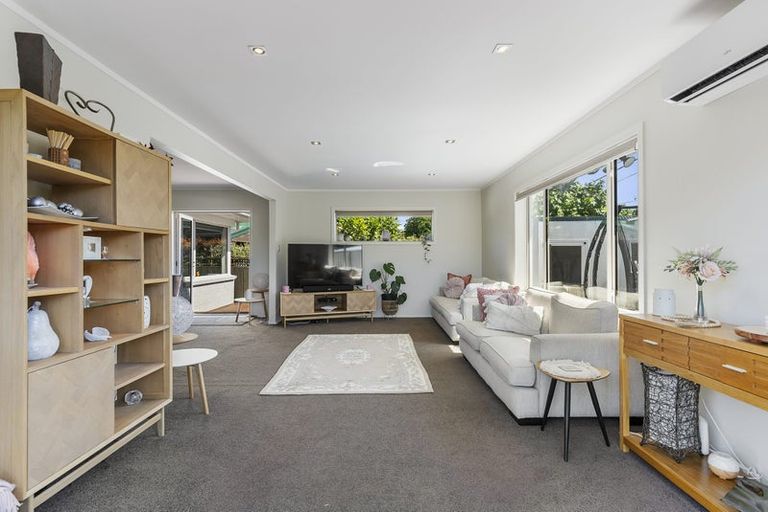 Photo of property in 1/10 Forest Glen, Orewa, 0931