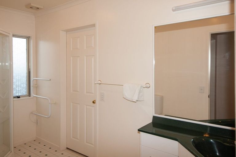 Photo of property in 3 Waverton Terrace, Churton Park, Wellington, 6037