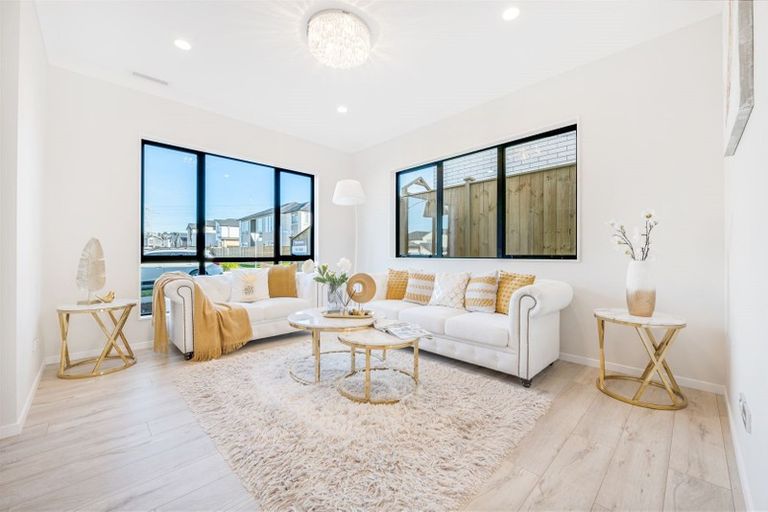 Photo of property in 86 Ksenia Drive, Flat Bush, Auckland, 2019