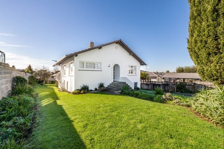 Photo of property in 14 Nelson Street, Howick, Auckland, 2014