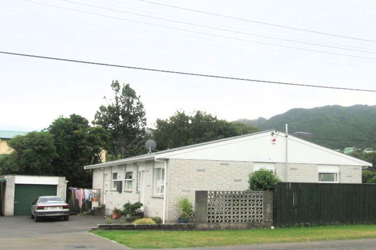 Photo of property in 2 Swansea Street, Khandallah, Wellington, 6035