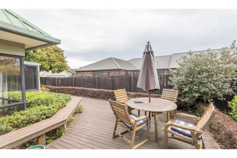 Photo of property in 8 Herbs Place, Cashmere, Christchurch, 8022