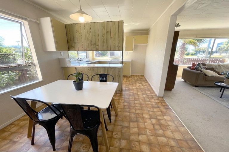 Photo of property in 223 Barrowclough Road, Whangamata, 3620