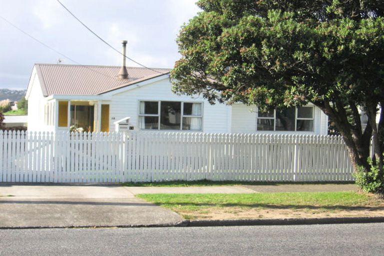 Photo of property in 71 Te Pene Avenue, Titahi Bay, Porirua, 5022