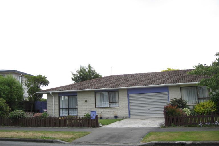 Photo of property in 57 Waratah Street, Avondale, Christchurch, 8061