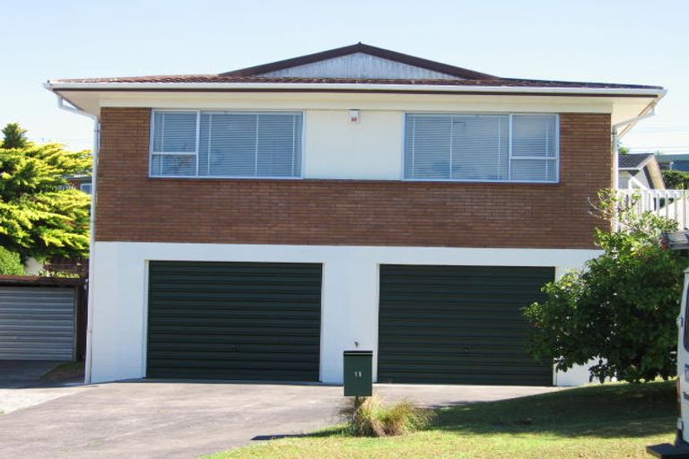Photo of property in 11 Nui Mana Place, Te Atatu South, Auckland, 0610