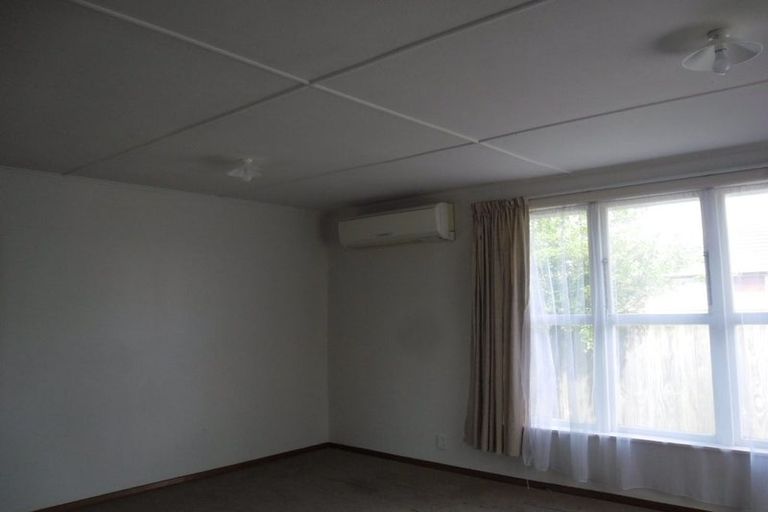 Photo of property in 52 Lipscombe Crescent, Havelock North, 4130
