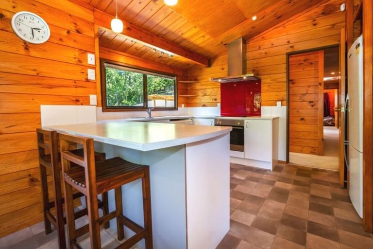 Photo of property in 12 Picketboat Lane, Whitby, Porirua, 5024