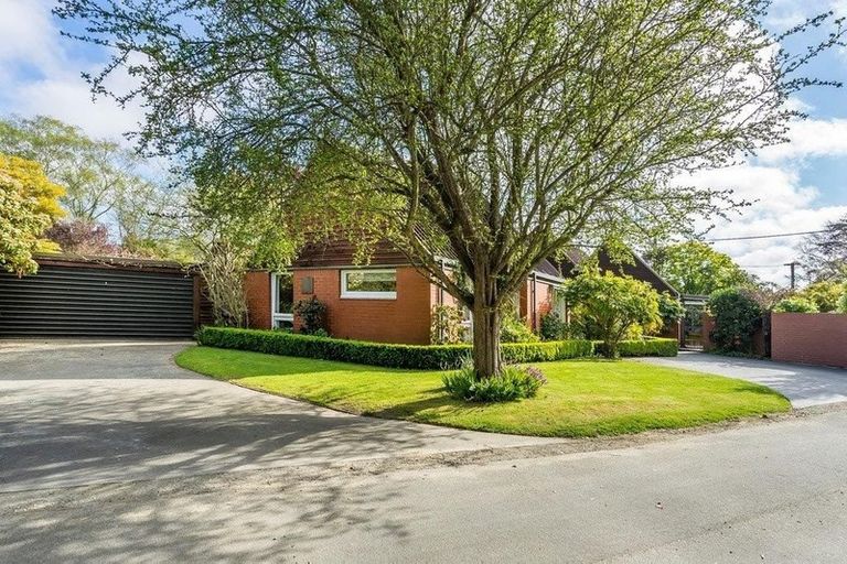 Photo of property in 36 Greers Road, Burnside, Christchurch, 8041