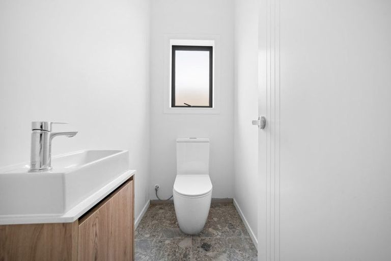 Photo of property in 4b Tidal Road, Karaka, Papakura, 2113