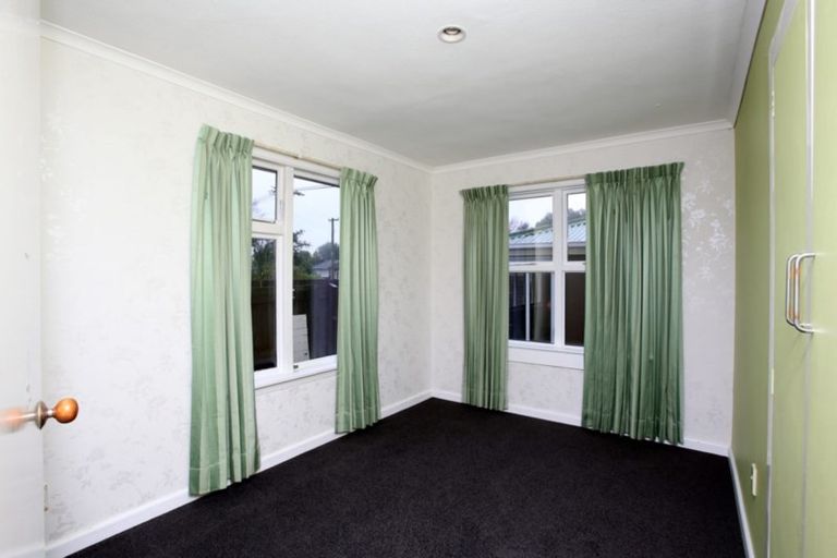 Photo of property in 27 Moreland Avenue, Papanui, Christchurch, 8053
