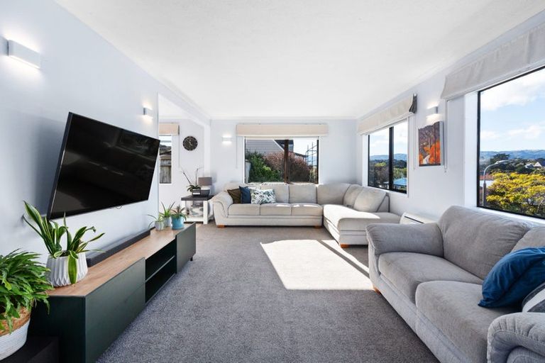 Photo of property in 8 Ration Lane, Whitby, Porirua, 5024