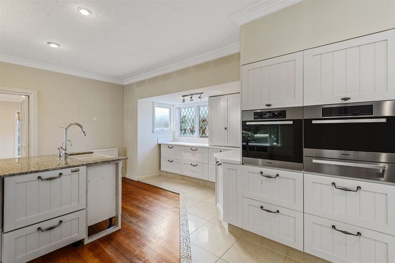 Photo of property in 218 Grahams Road, Burnside, Christchurch, 8053