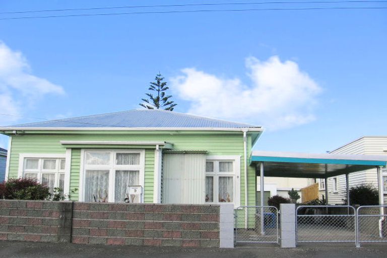 Photo of property in 9 East Street, Petone, Lower Hutt, 5012