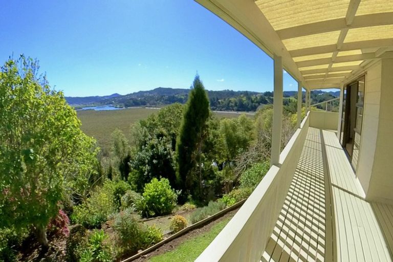 Photo of property in 30 Kokich Crescent, Onerahi, Whangarei, 0110