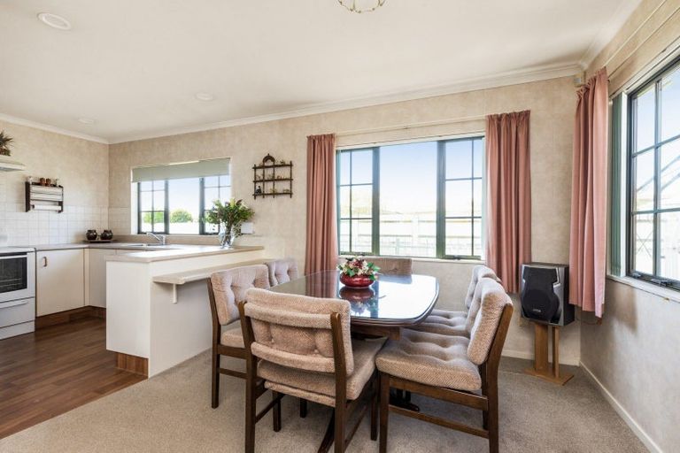 Photo of property in 2a Spriggs Crescent, Greenmeadows, Napier, 4112