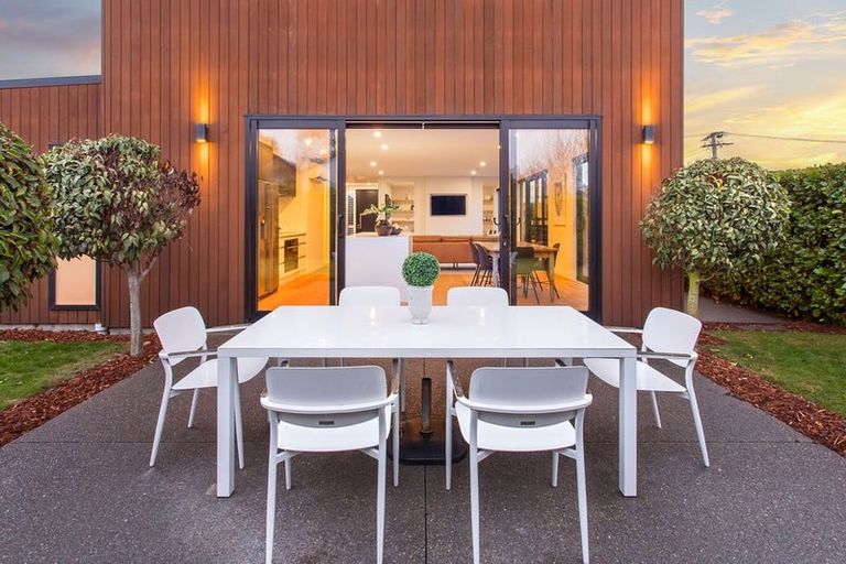 Photo of property in 90c Bryndwr Road, Bryndwr, Christchurch, 8052