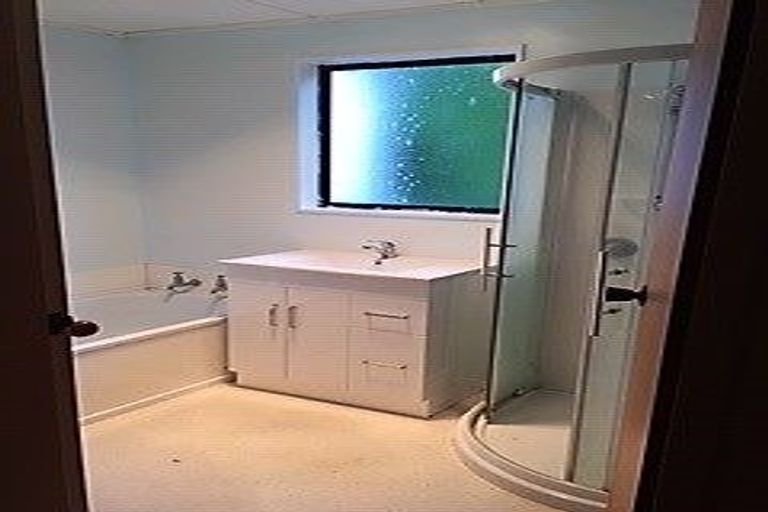 Photo of property in 11/75u Delhi Crescent, Khandallah, Wellington, 6035
