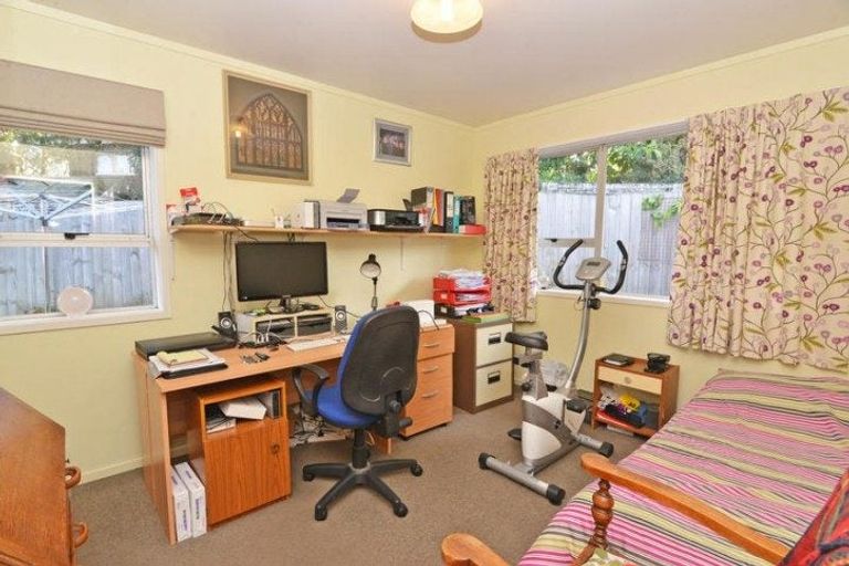 Photo of property in 1/8 Pamela Place, New Lynn, Auckland, 0600